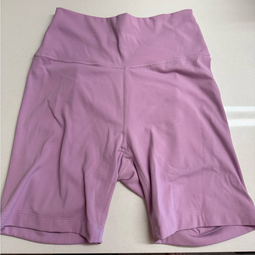 lavender size L outdoor voices bike shorts